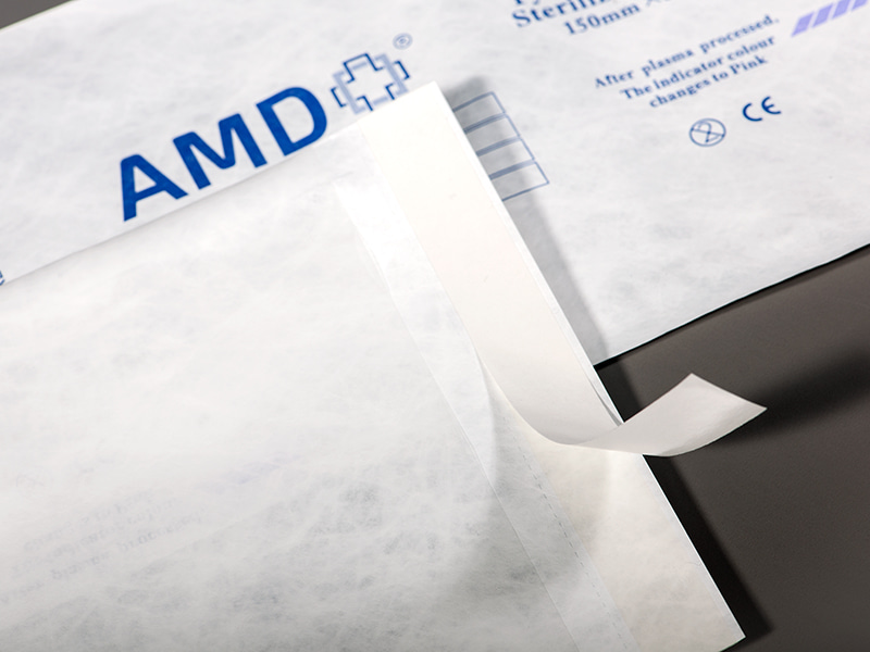 AMD Self Sealing Pouch vyrobený z Tyveku